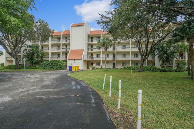 view of building exterior