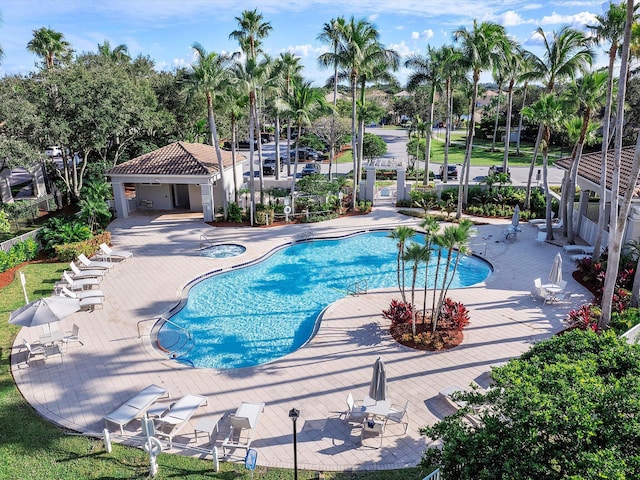 view of swimming pool featuring a patio