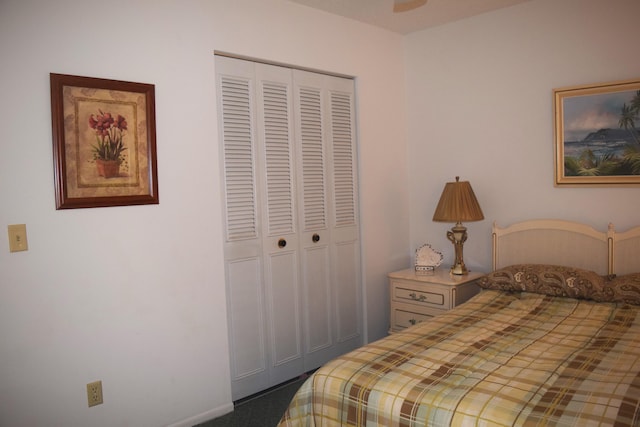 bedroom with a closet