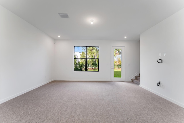 empty room featuring carpet