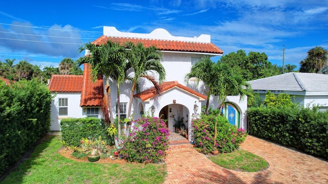 view of mediterranean / spanish home