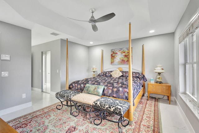 bedroom with ceiling fan