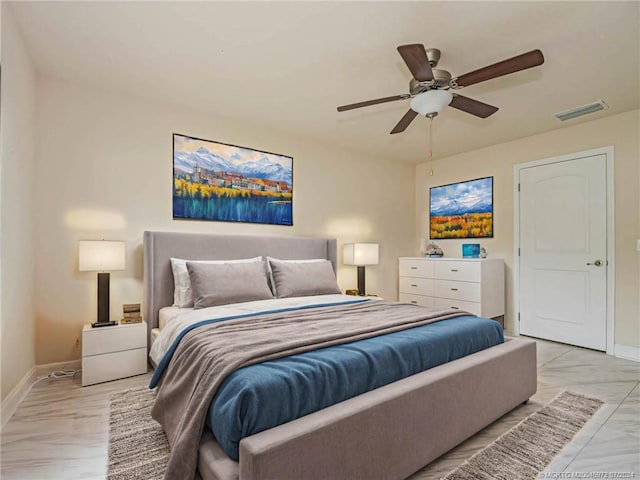 bedroom featuring ceiling fan