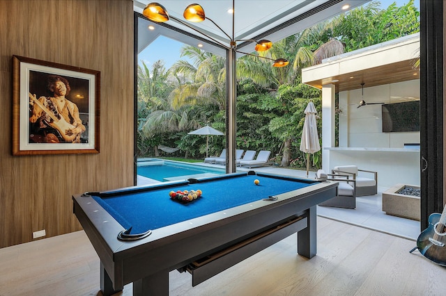 playroom featuring light wood-type flooring and billiards