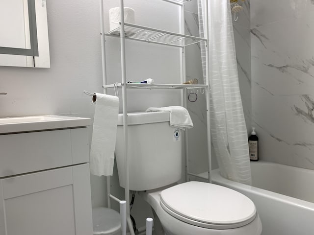 full bathroom featuring vanity, toilet, and shower / tub combo with curtain