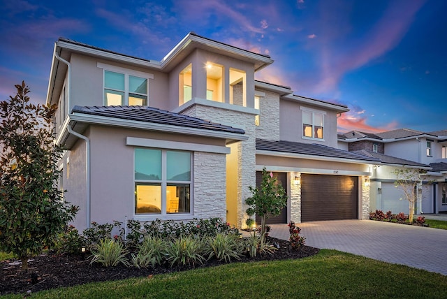 view of front of house featuring a garage