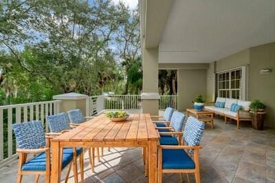 view of patio / terrace featuring outdoor lounge area