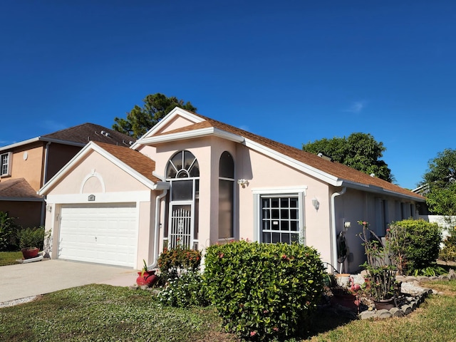 view of front of house featuring a garage