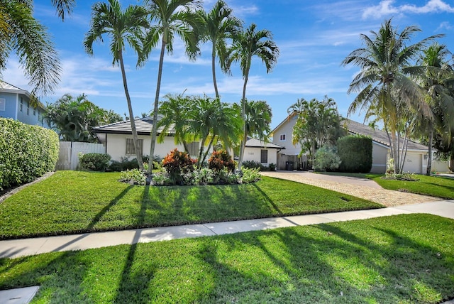 view of front of house with a front lawn