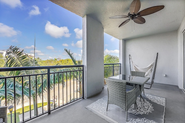 balcony featuring ceiling fan