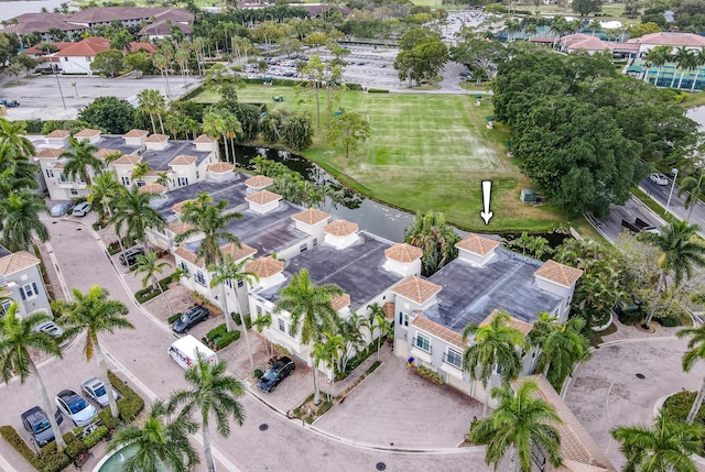 507 Resort Ln, Palm Beach Gardens, FL 33418 - aerial view of property and surrounding area with a nearby body of water and nearby suburban area