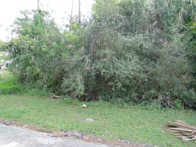 Listing photo 3 for 8201 Deland Ave, Fort Pierce FL 34951