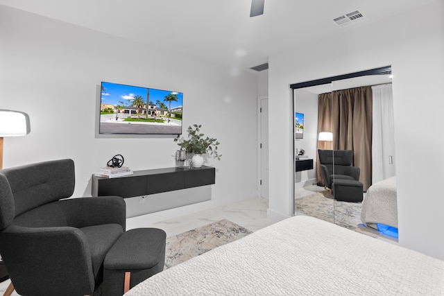 bedroom featuring ceiling fan