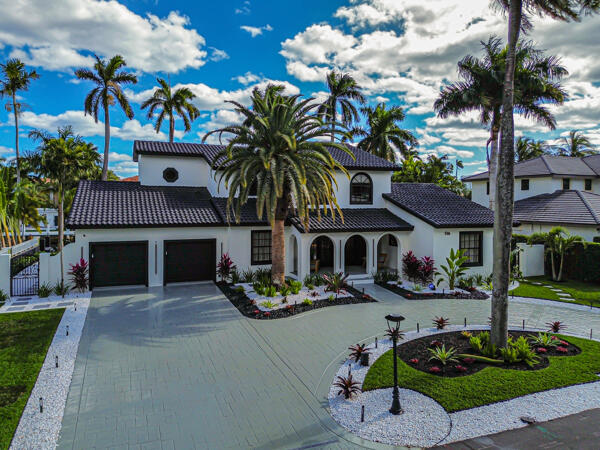 view of mediterranean / spanish home