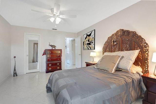 bedroom with ceiling fan