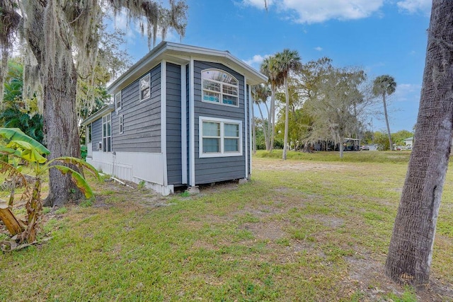 exterior space with a yard