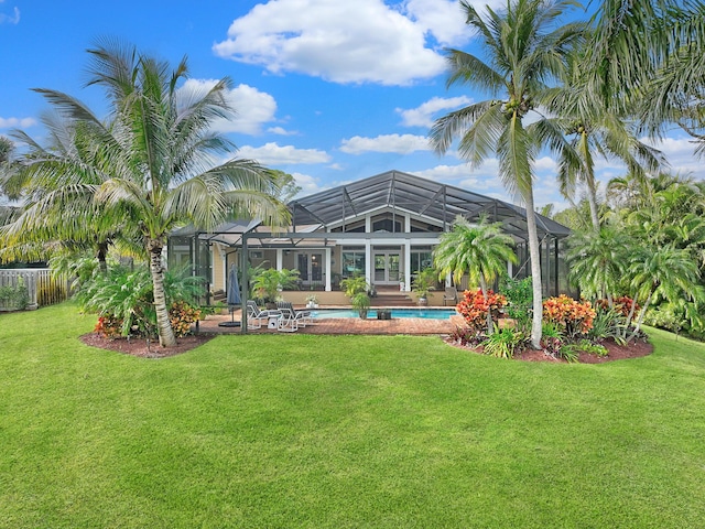 view of yard with a lanai