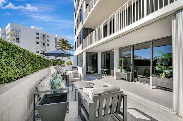 view of patio featuring an outdoor hangout area