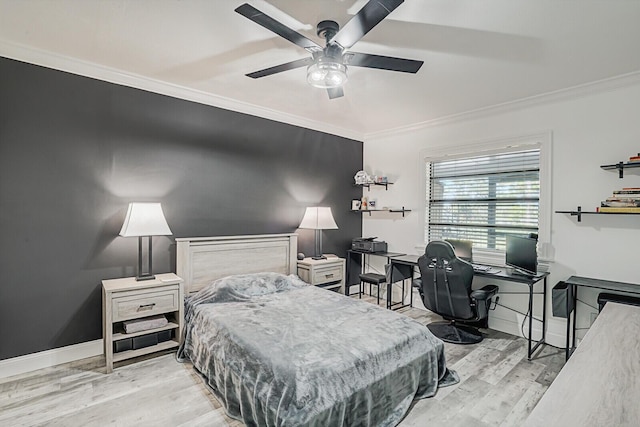 bedroom with ceiling fan, crown molding, and light hardwood / wood-style floors