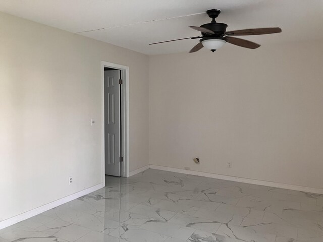 empty room with ceiling fan