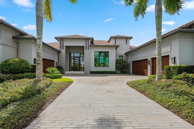 view of front of house featuring a garage