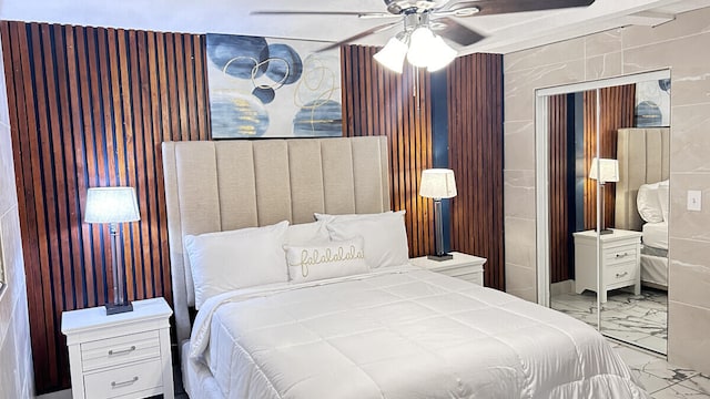 bedroom with ceiling fan