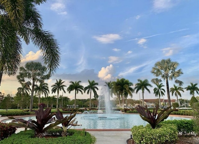 view of property's community featuring a water view