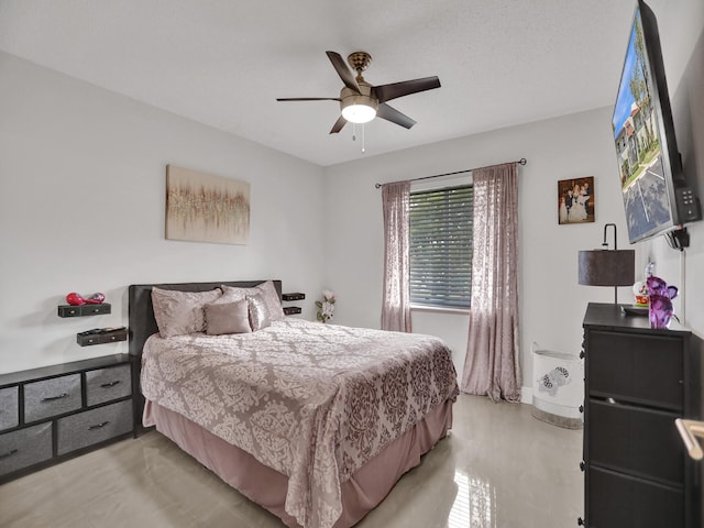 bedroom featuring ceiling fan