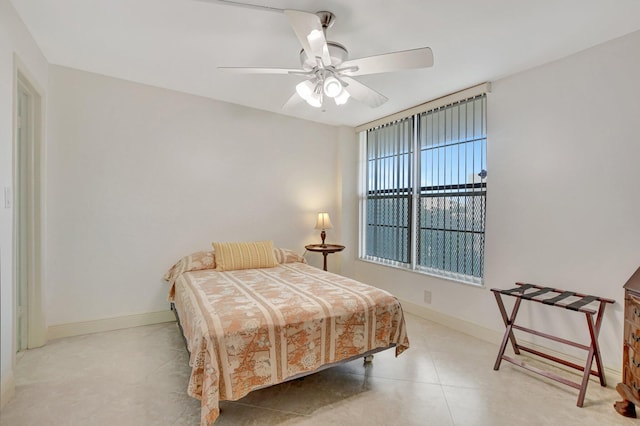 bedroom featuring ceiling fan