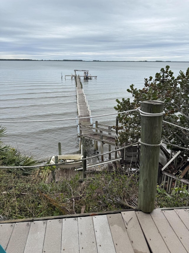 dock area featuring a water view