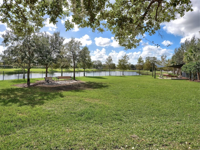 view of yard featuring a water view