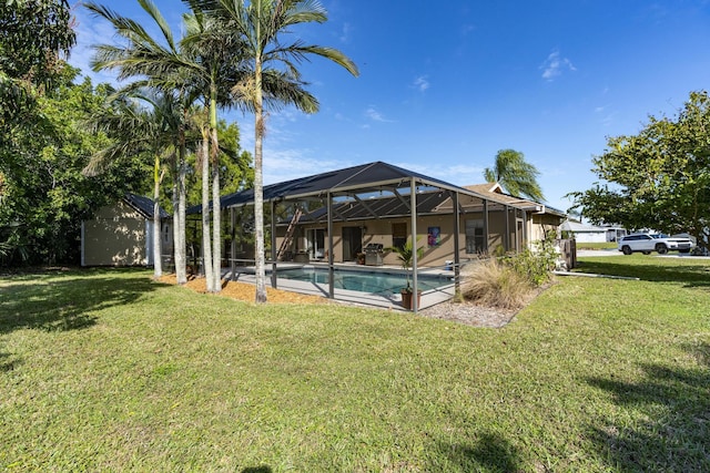 view of yard with a lanai