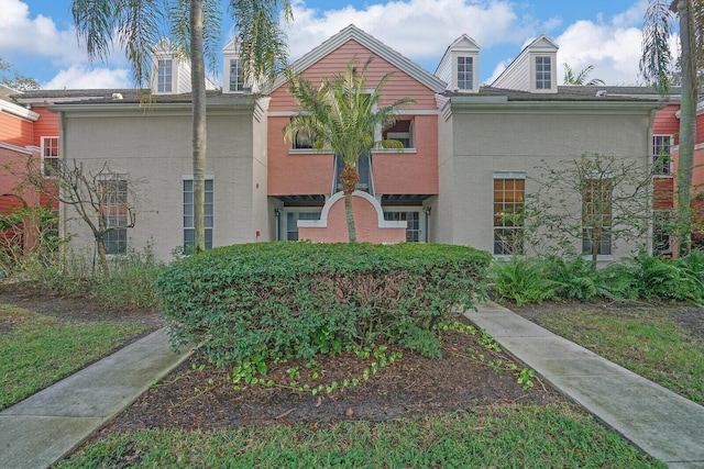 view of front of house