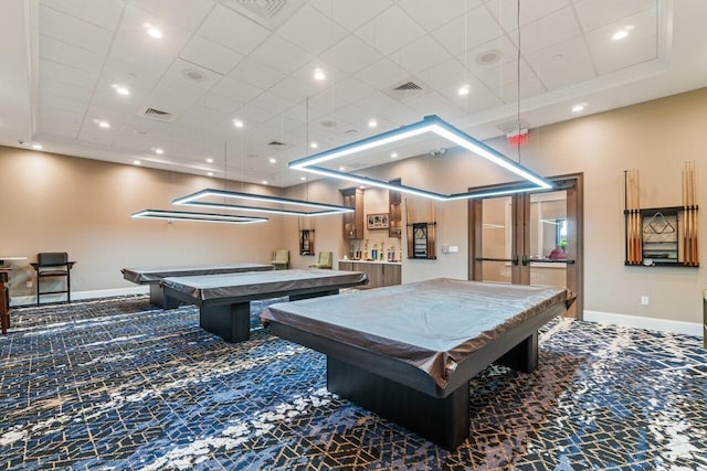 recreation room featuring billiards, carpet flooring, visible vents, and baseboards