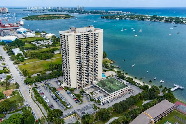 bird's eye view featuring a water view