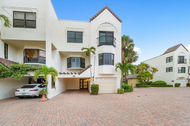 view of front of house with a garage