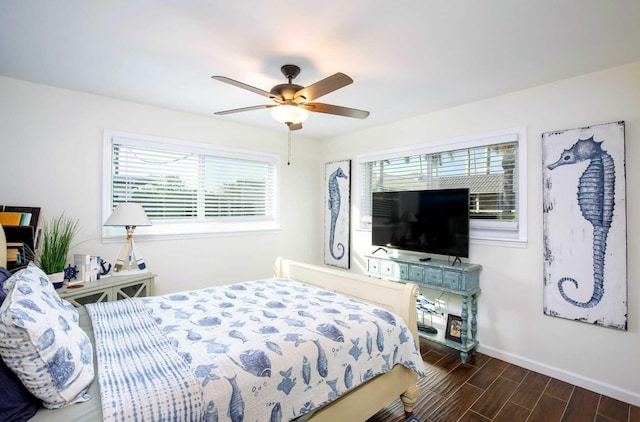 bedroom with ceiling fan