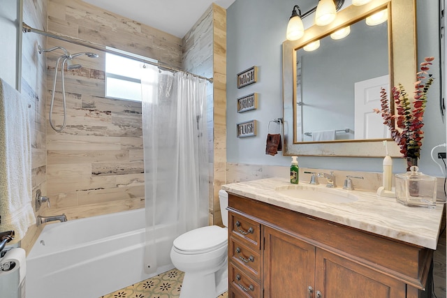 full bathroom featuring shower / tub combo with curtain, vanity, and toilet