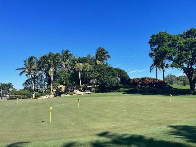 15774 Loch Maree Ln Unit 3801, Delray Beach, FL 33446 - surrounding community with a putting area and golf course view