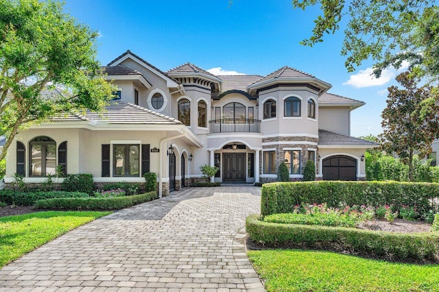 view of mediterranean / spanish-style house