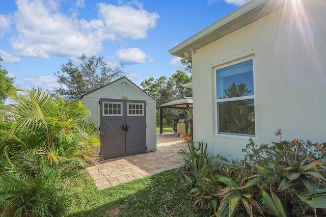 view of outbuilding