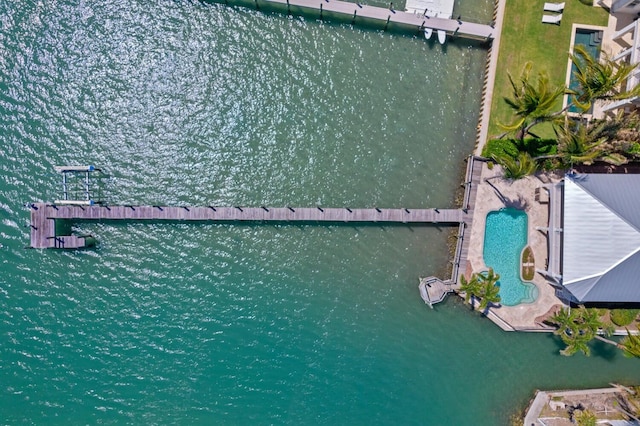 bird's eye view featuring a water view