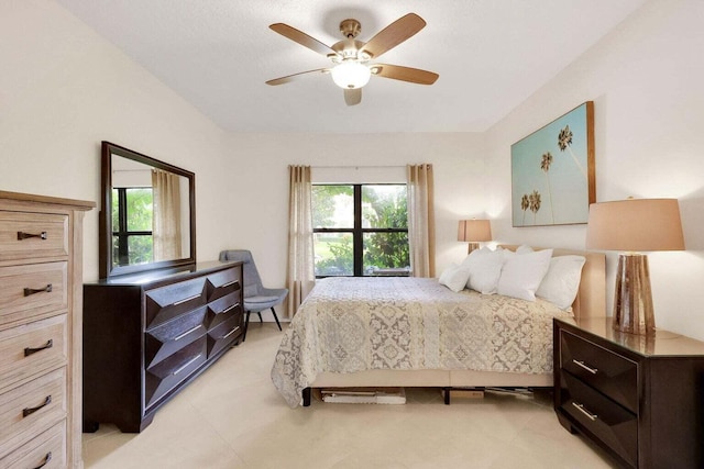 bedroom featuring ceiling fan