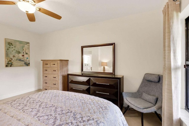 bedroom with ceiling fan