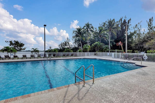 view of swimming pool