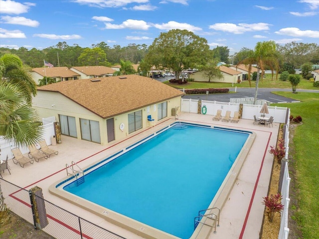 view of swimming pool featuring a patio