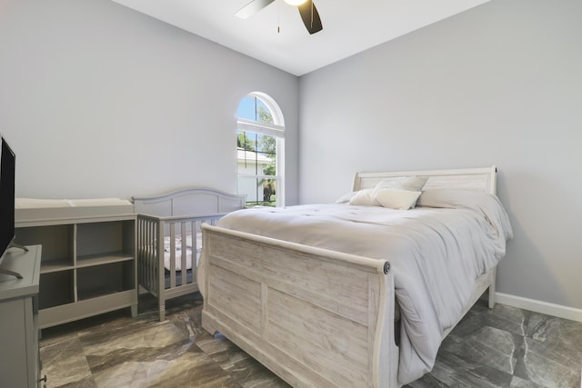 bedroom featuring ceiling fan