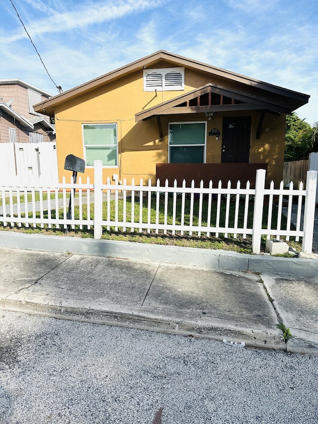 view of front of property