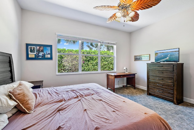 bedroom with ceiling fan