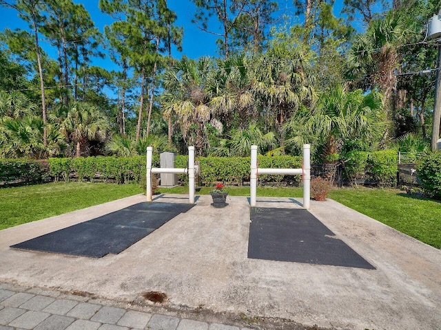 exterior space featuring a lawn